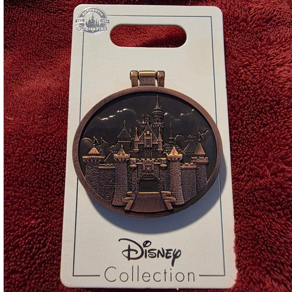 Disney 2018 Hinged Walt Disney Pin Trading Single Pin Walt Disney World